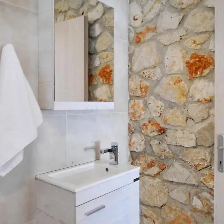 Kalypso Infinity Pool *