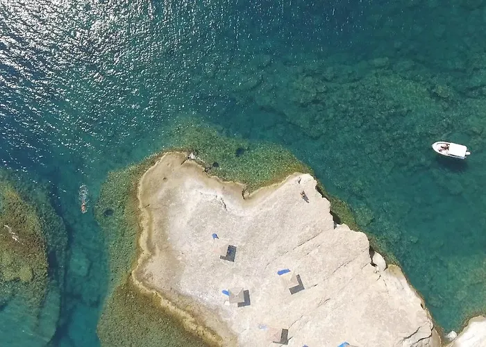 Kalypso Infinity Pool Vila *