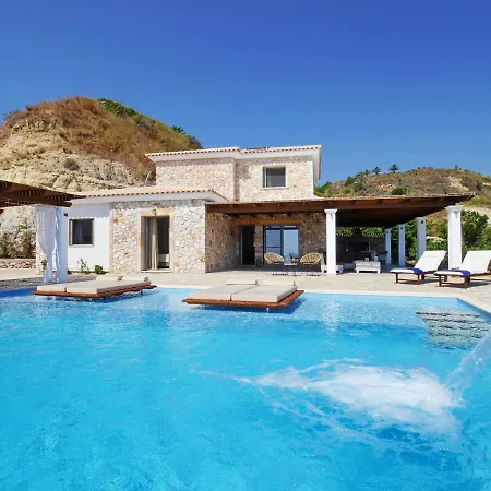 Vila Kalypso Infinity Pool Livathos (Kefalonia)