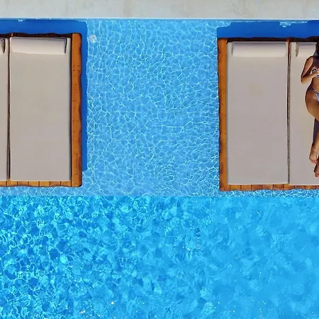 Kalypso Infinity Pool *